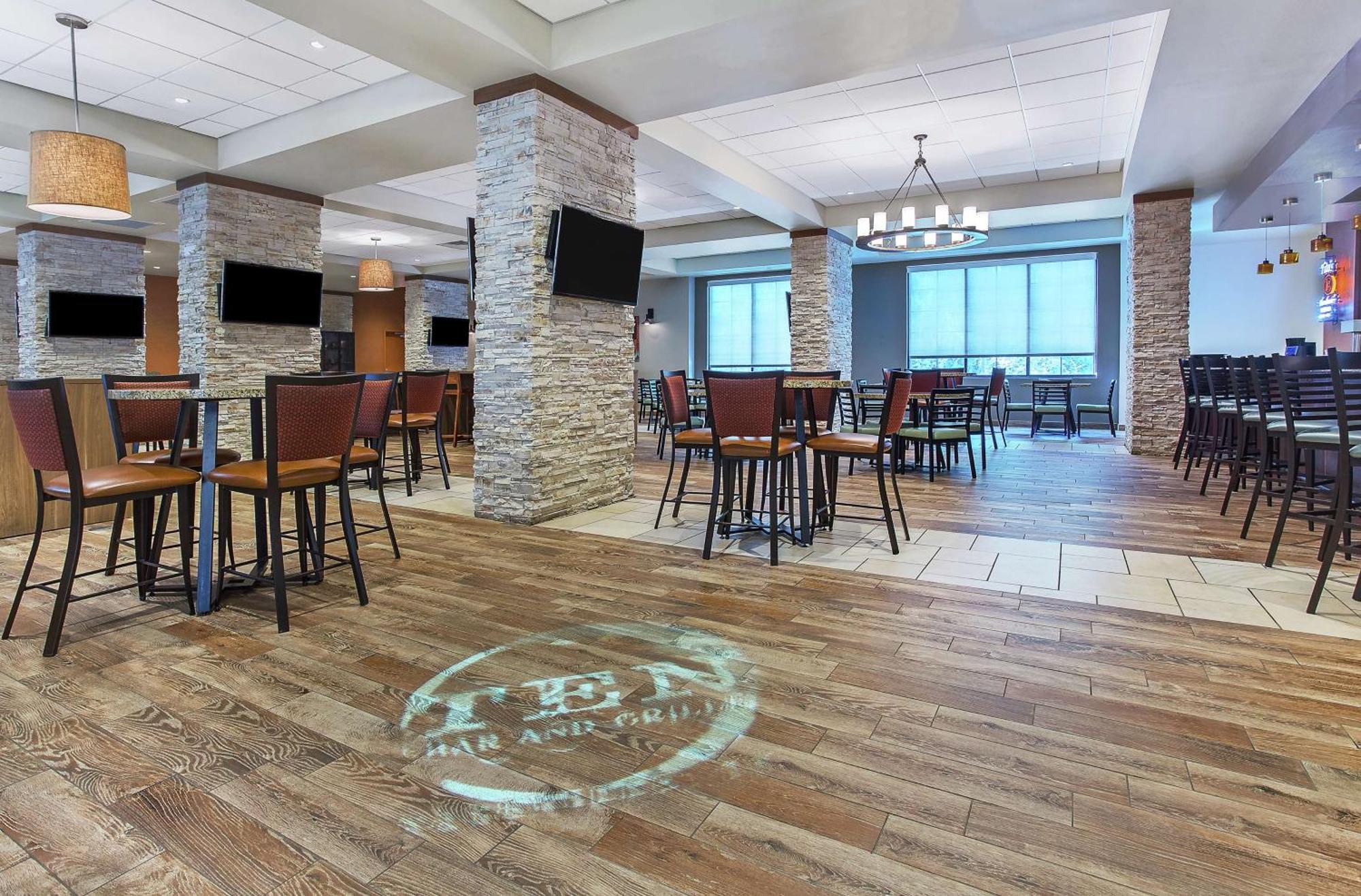 Embassy Suites By Hilton Nashville Airport Экстерьер фото